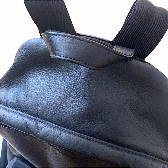 Givenchy Large Leather Pebbled Backpack - Picture 7 of 12